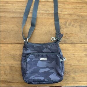 Bagalinni Gray Camouflage Crossbody Bag